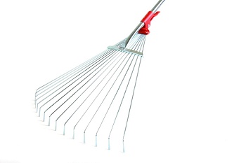 грабли веерные регулируемые 15 зуб.проволочные,  с метал.черен. от магазина Барс