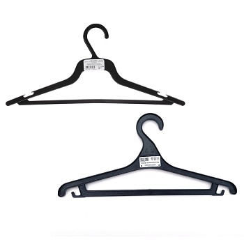 вешалка для одежды, пластик, р.48-50, черная от магазина Барс